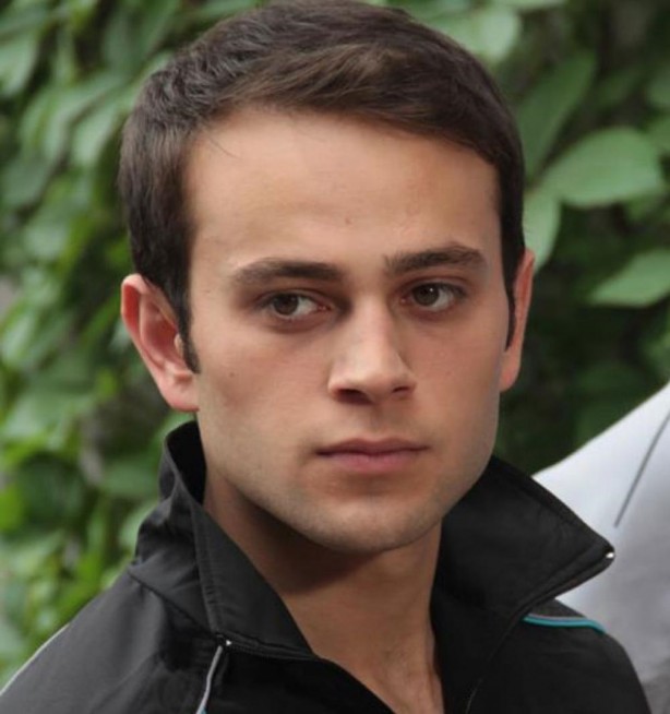 Foto - İşte TRT’nin yeni sultanı! Bombalar peş peşe geldi