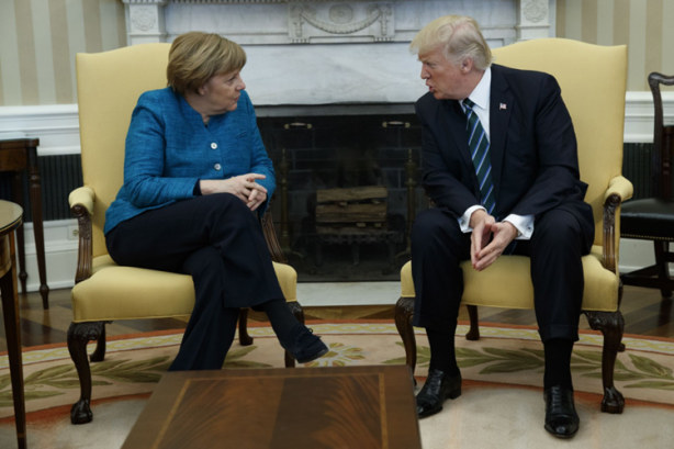 Foto - İşte Trump'ın liderlerle tokalaşma anları