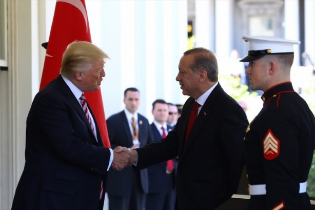 Foto - İşte Trump'ın liderlerle tokalaşma anları