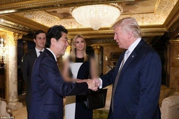 Foto - İşte Trump'ın liderlerle tokalaşma anları