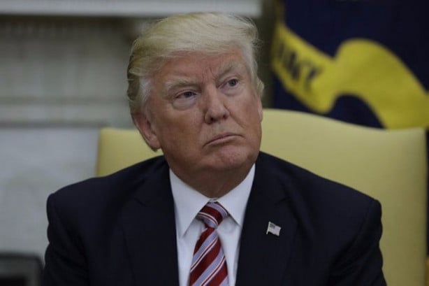  İşte Trump'ın liderlerle tokalaşma anları