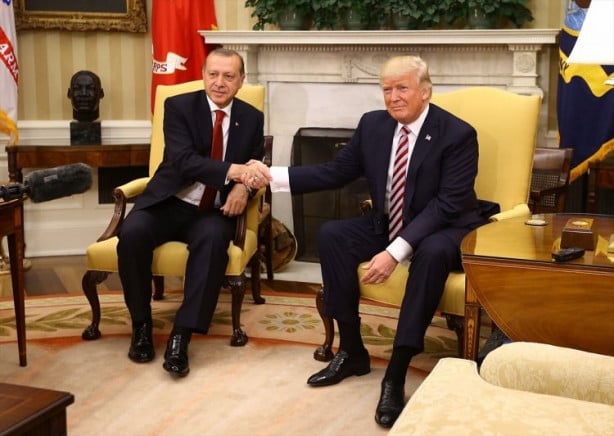 Foto - İşte Trump'ın liderlerle tokalaşma anları