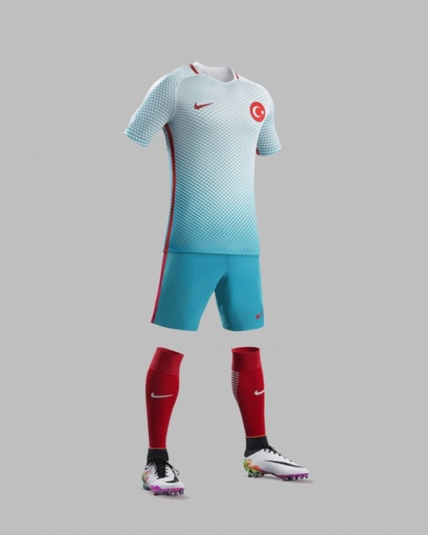 Foto - İşte Türk Milli Takımı'nın yeni formaları!