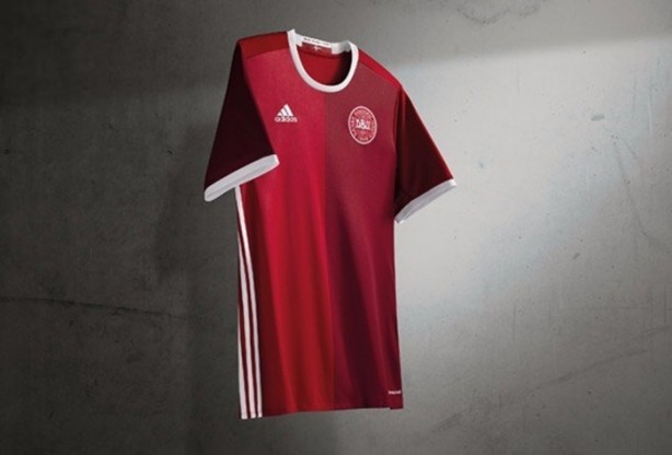 Foto - İşte Türk Milli Takımı'nın yeni formaları!