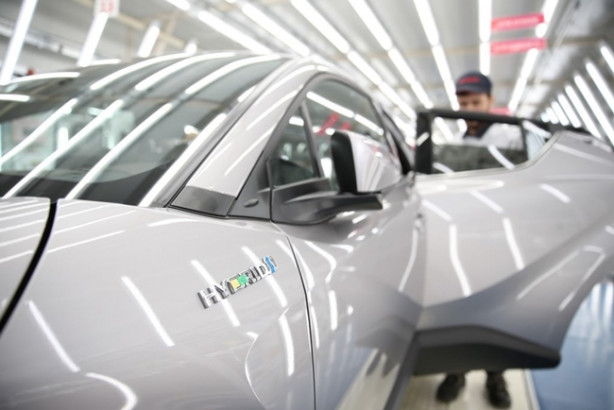 Foto - İşte Türkiye'de üretilen ilk hibrit otomobil