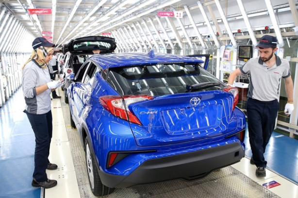 Foto - İşte Türkiye'de üretilen ilk hibrit otomobil