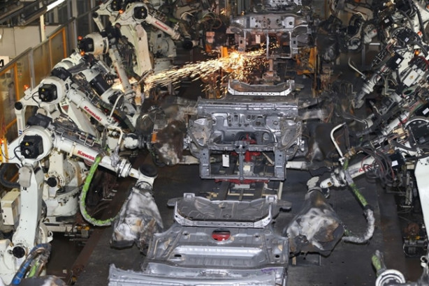 Foto - İşte Türkiye'de üretilen ilk hibrit otomobil