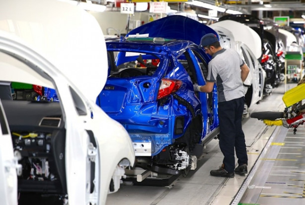 Foto - İşte Türkiye'de üretilen ilk hibrit otomobil