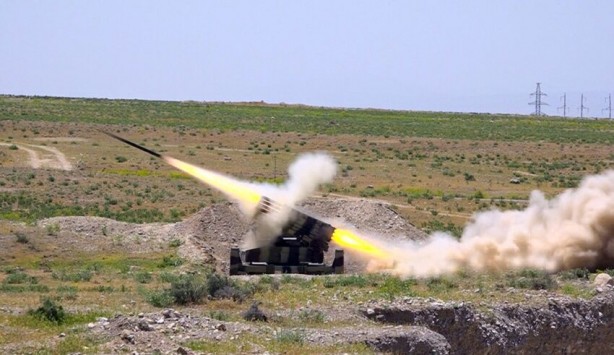 Foto - İşte Türkiye'nin Azerbaycan'a verdiği müthiş silahlar! 