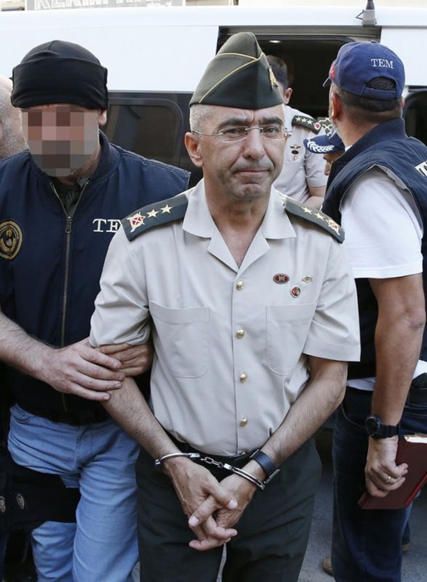 Foto - İşte tutuklanan darbe girişimcisi komutanlar