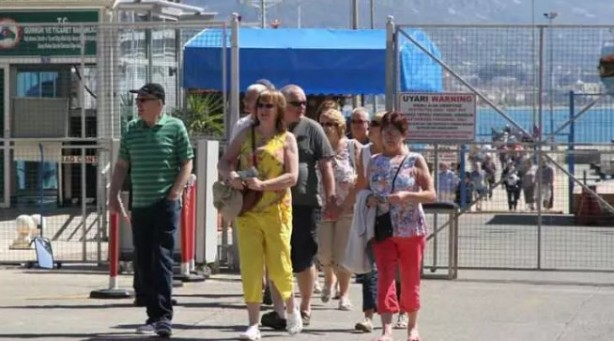 Foto - İşte ülkelere göre gençlerin evden ayrılma yaşları! Türkiye kaçıncı sırada?