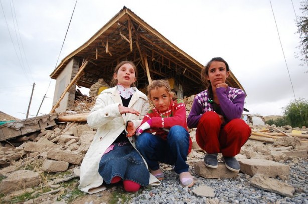 Foto - İşte Van depremi öncesi ve sonrası görüntüler