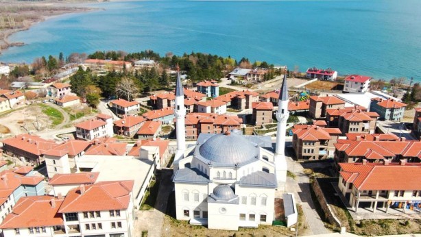 Foto - İşte yeni Türkiye’nin özeti ama anlayana! Elite değil depremzedeye