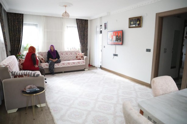 Foto - İşte yeni Türkiye’nin özeti ama anlayana! Elite değil depremzedeye