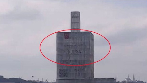 Foto - İşte yıkıldığı iddia edilen Kız Kulesi'nin son kareleri