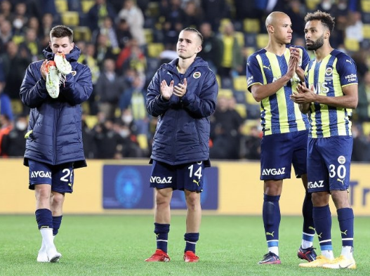 Foto - İstenmeyen adamdan yönetime skandal cevap: Takımdan ayrılmayacağım