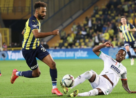 Foto - İstenmeyen adamdan yönetime skandal cevap: Takımdan ayrılmayacağım