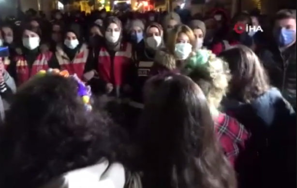 Foto - İstiklal Caddesi'nde kışkırtma girişimi