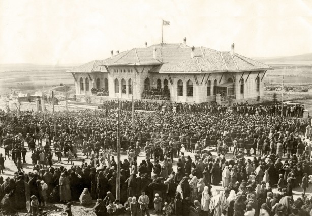 Foto - İstiklal şairimiz Mehmet Akif'in hüzünlü vedası