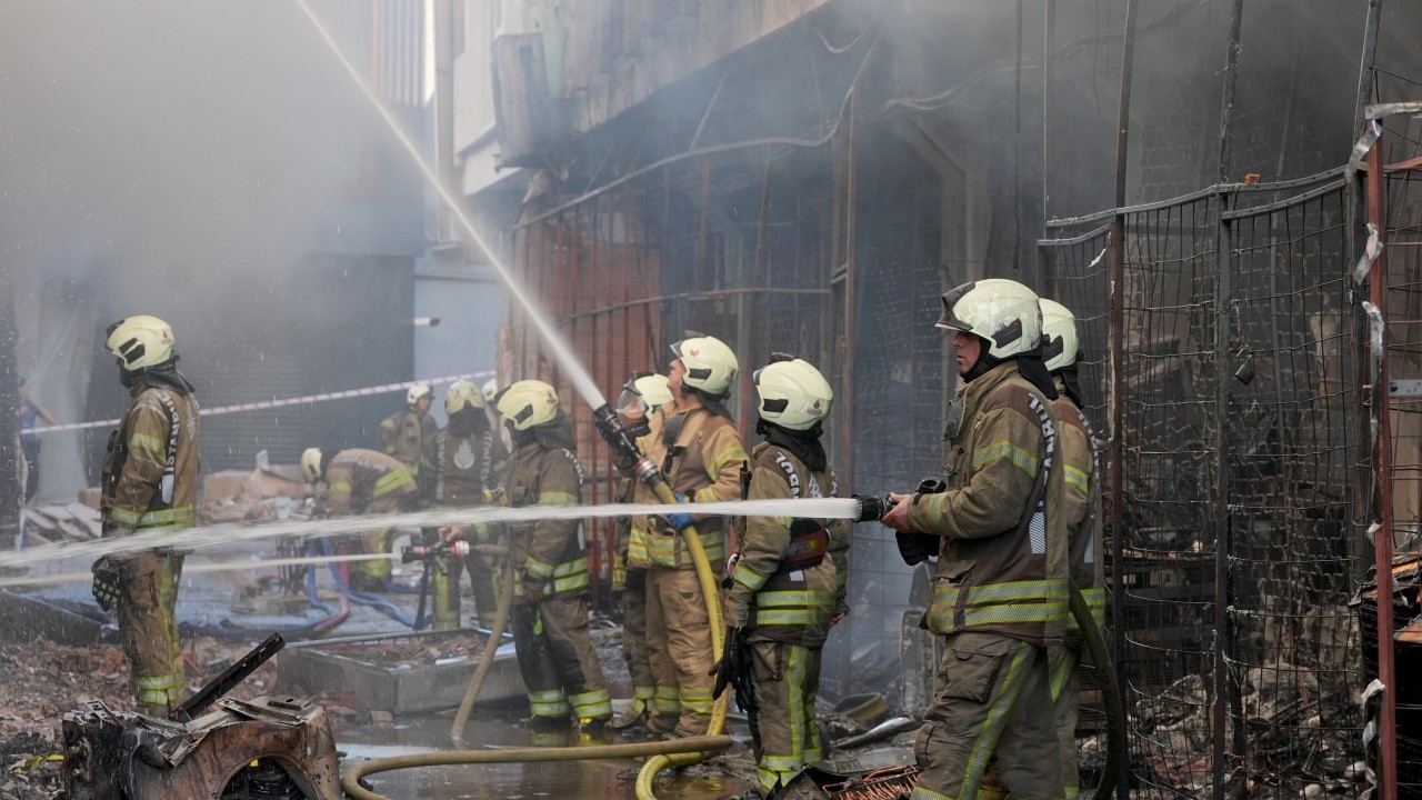 Foto - İSTOÇ'taki yangından feci görüntüler