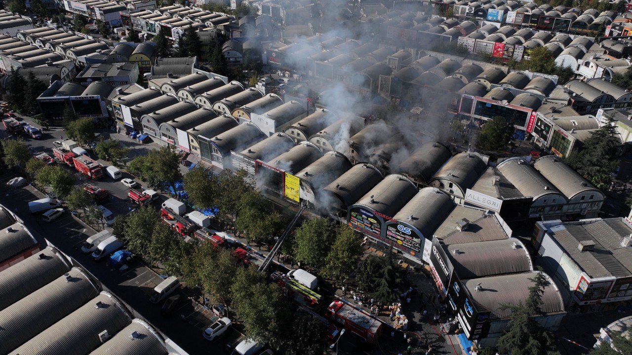 Foto - İSTOÇ'taki yangından feci görüntüler