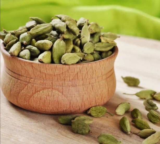 Foto - İsveç’te çatır çatır yeniyor! Türkiye’de esamesi yok… Maden ocağı gibi besin yararları bitmiyor