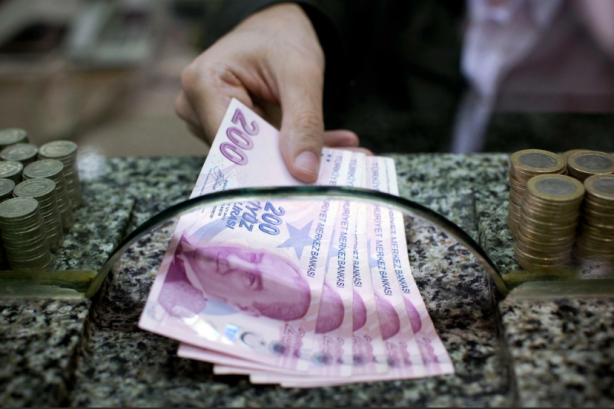 İşverenlerin asgari ücret teklifi belli oldu! İşçileri çileden çıkartacak rakam, tepki yağdı