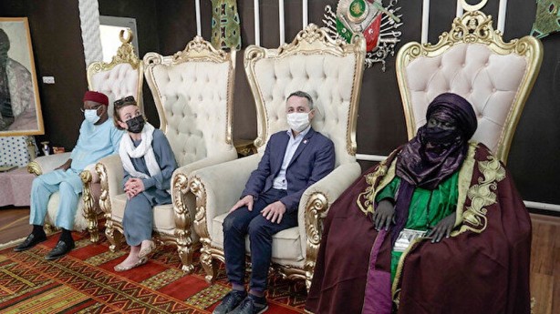 Foto - İsviçre Cumhurbaşkanı'na Osmanlı şoku! Bakakaldı