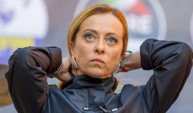 Foto - İtalya Başbakanı Meloni İslam'a olan kinini kustu