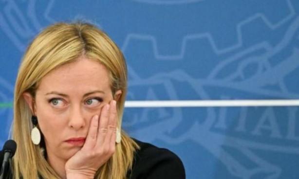 Foto - İtalya Başbakanı Meloni İslam'a olan kinini kustu