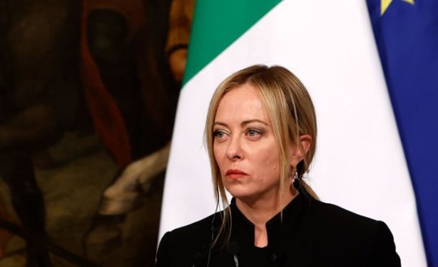 Foto - İtalya Başbakanı Meloni İslam'a olan kinini kustu