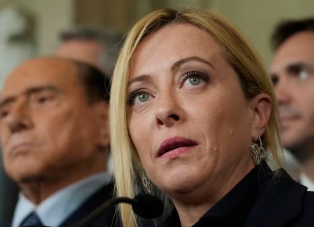 Foto - İtalya Başbakanı Meloni İslam'a olan kinini kustu