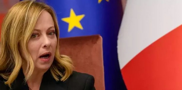 Foto - İtalya Başbakanı Meloni İslam'a olan kinini kustu