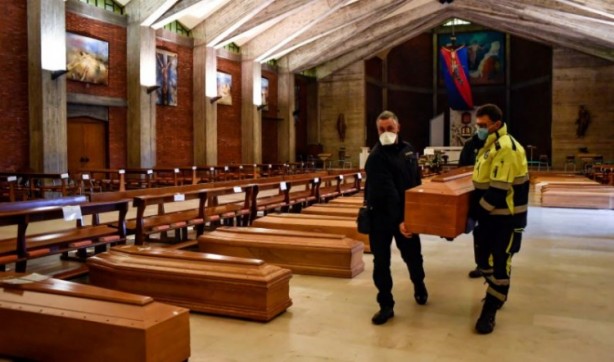 Foto - İtalya'da cenazeler aylardır gömülmek için bekliyor