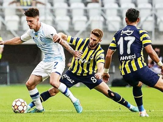 Foto - İtalyan devi harekete geçti... Fenerbahçe'nin top kesme canavarına talip oldular!