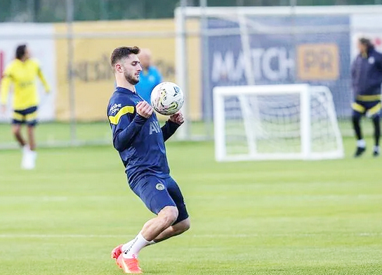 Foto - İtalyan devi harekete geçti... Fenerbahçe'nin top kesme canavarına talip oldular!