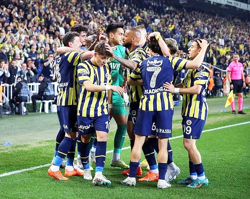 Foto - İtalyan devi harekete geçti... Fenerbahçe'nin top kesme canavarına talip oldular!