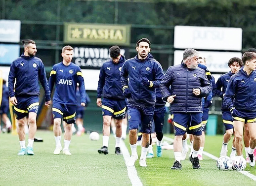 Foto - İtalyan devi harekete geçti... Fenerbahçe'nin top kesme canavarına talip oldular!