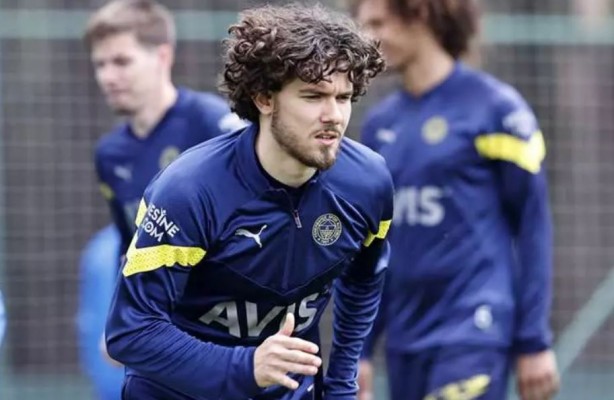 Foto - İtalyan gazeteci haberi duyurdu! Ferdi, Fenerbahçe'den haber bekliyor