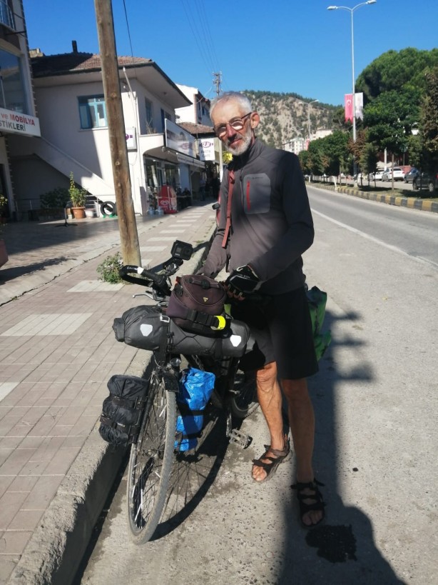 Foto - İtalyan girdi Türkiye’den çıktı Bu 70’lik dedenin yaptığını herkes yapamaz