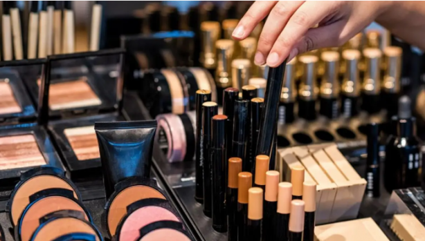 'Millet aç, kriz var, öldük, bittik' diyenler bu haberi okusun! İtalyan kozmetik devi Türkiye olmasa batacakmış