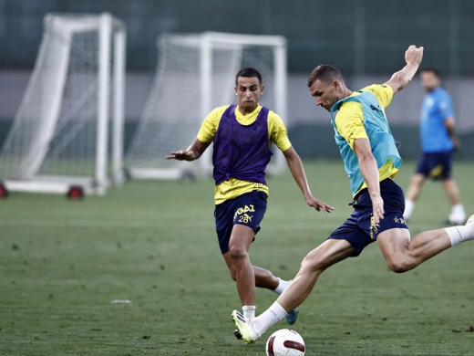 İtalyanlar kahrolacak! Fenerbahçeli Dzeko ortalığı fena karıştırdı...