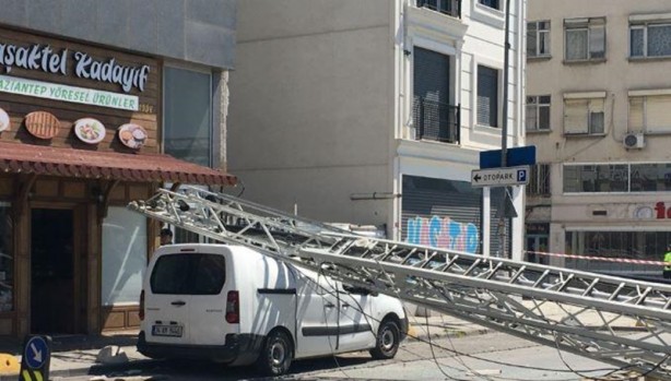 Foto - İtfaiye tatbikatı sırasında kaza! Ortalık savaş alanına döndü