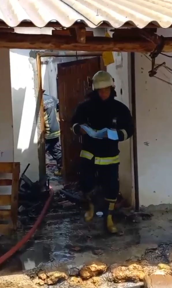 Foto - İtfaiyeci şaşkın! Kur’an-ı Kerim mucizesi!