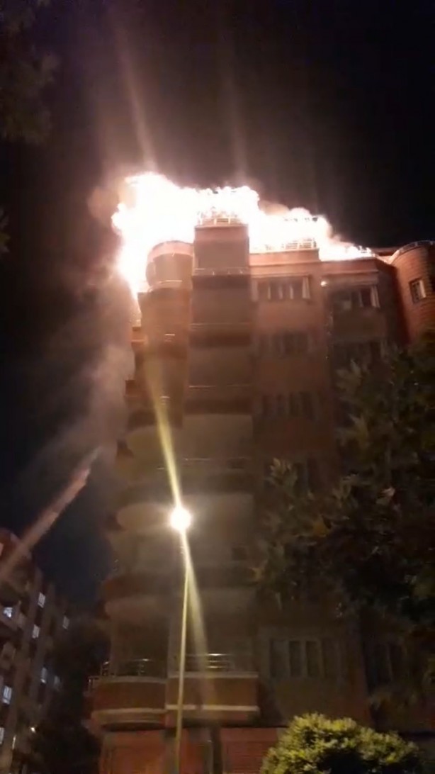 Foto - İtfaiyenin suyu bitti, evler küle döndü! Şehrin ortasında büyük rezalet