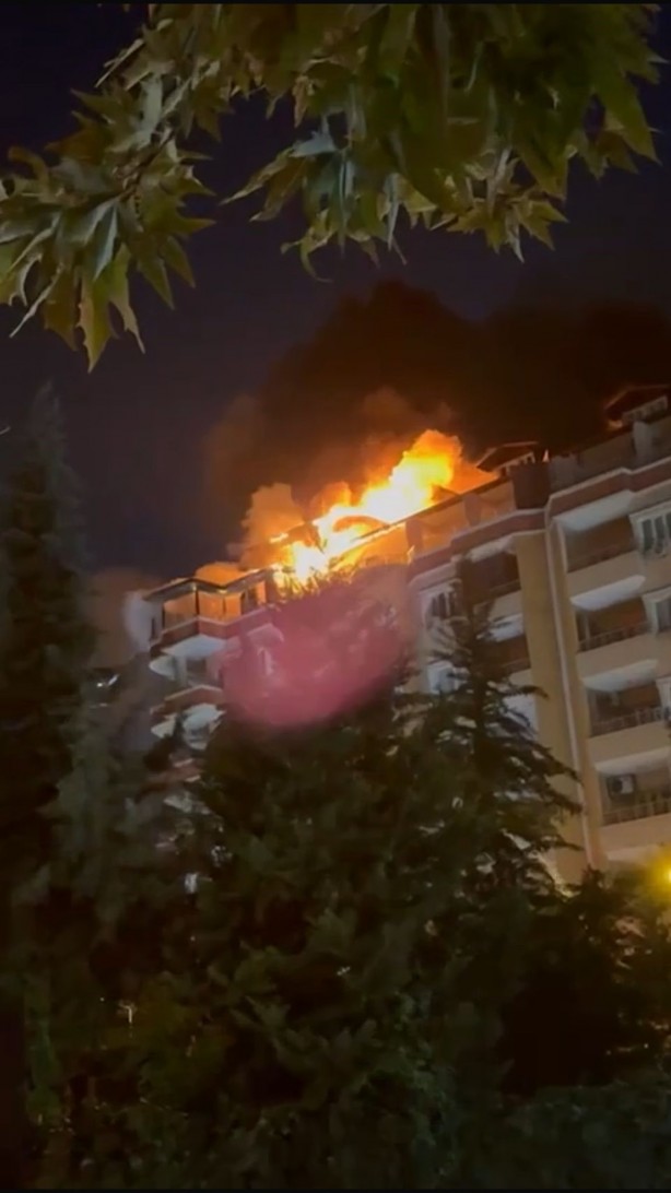 Foto - İtfaiyenin suyu bitti, evler küle döndü! Şehrin ortasında büyük rezalet