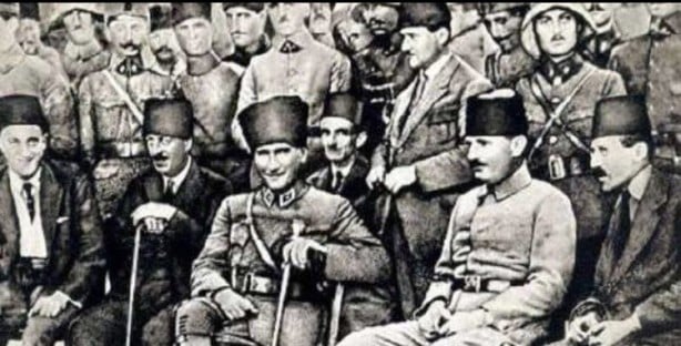 Foto - İtilaf devletlerinin saldırısı sırasında yaşanan büyük olay! Dünyayı başlarına yıktılar