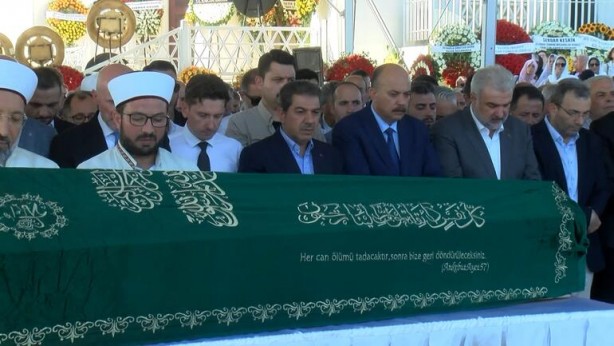 Foto - İTO Başkanı Şekib Avdagiç'in annesi son yolculuğuna uğurlandı