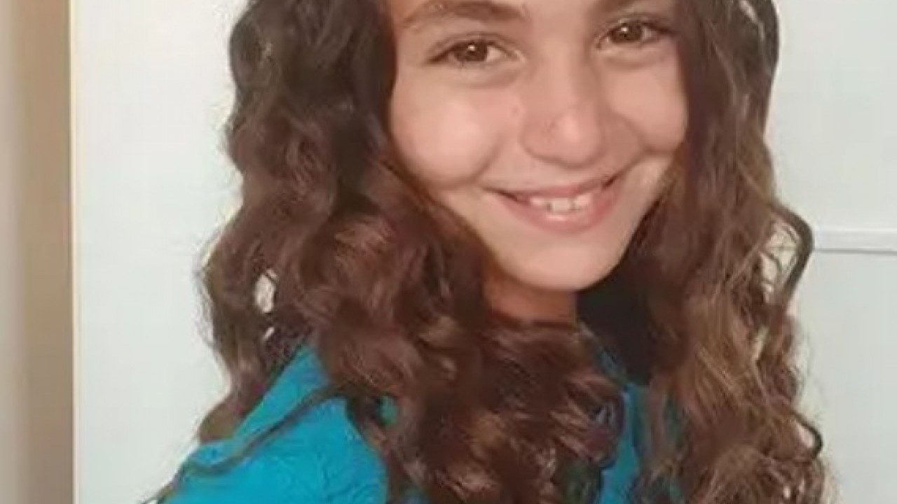 Foto - İtperestlerin yaptığına bakın: Küçük kızın mezarına alçak saldırı!