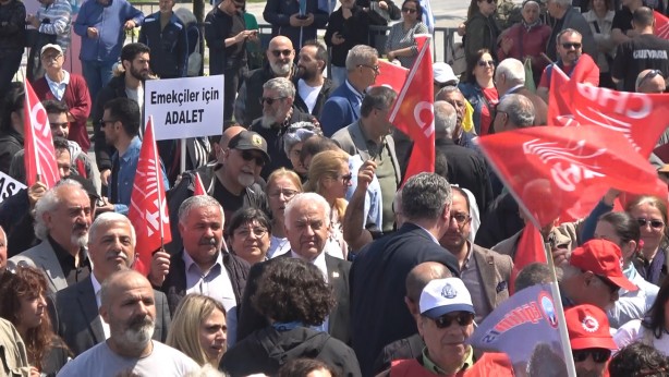 Foto - İttifak meydanlara da sıçradı! Bir kolunda CHP bir kolunda HDP